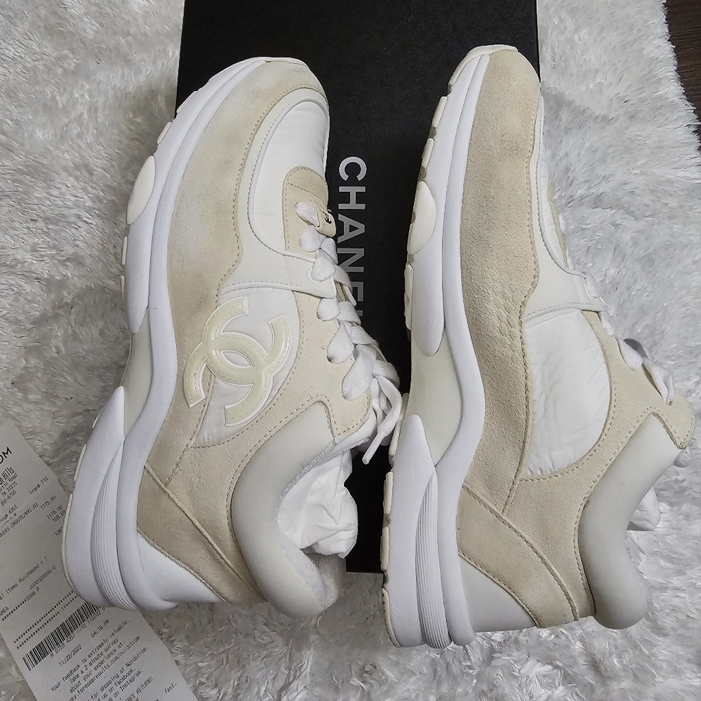 Chanel sneaker